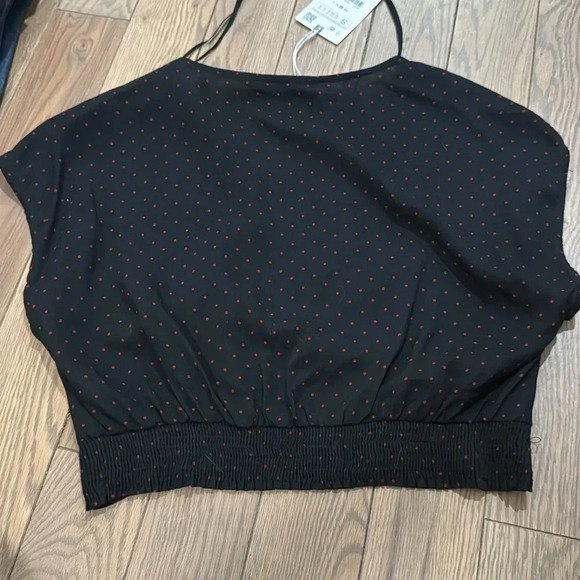 NWT Zara Cropped Black top w/red polka dots. V-neck faux wrap sleeveless. - Picture 5 of 8